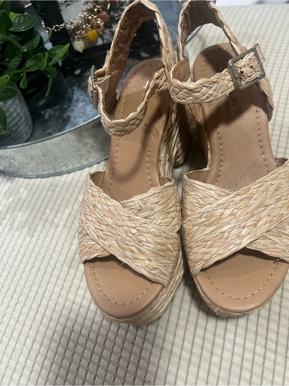 Soda woven platforms
